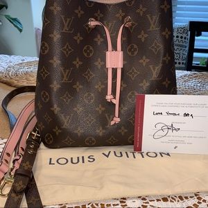 Rose Poudre + Monogram Neo Noe